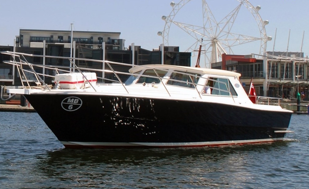 Private Harbour Cruises – MV Salute – Side